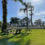 Apartamento Ubatuba, Itagua, Bem Localizado, Duas Vagas De Garagem