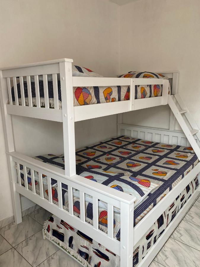 Ubatuba, Itagua, Bem Localizado, Duas Vagas De Garagem Apartment *